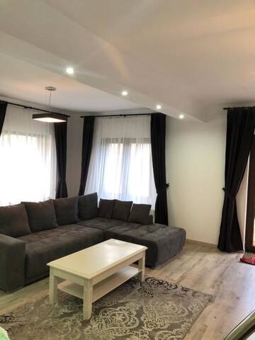 Фотографии Гостевой дом Holiday Luxury Villa with private Garden г. Шелимбэр (Румыния) №5 Фото Гостевой дом Holiday Luxury Villa with private Garden г. Шелимбэр 5